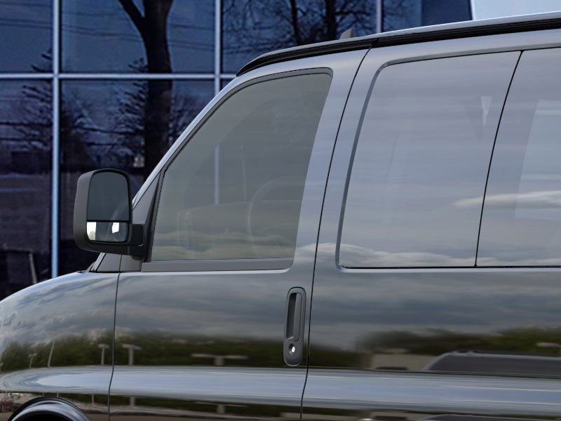 2025 GMC Savana Passenger 2500 LT