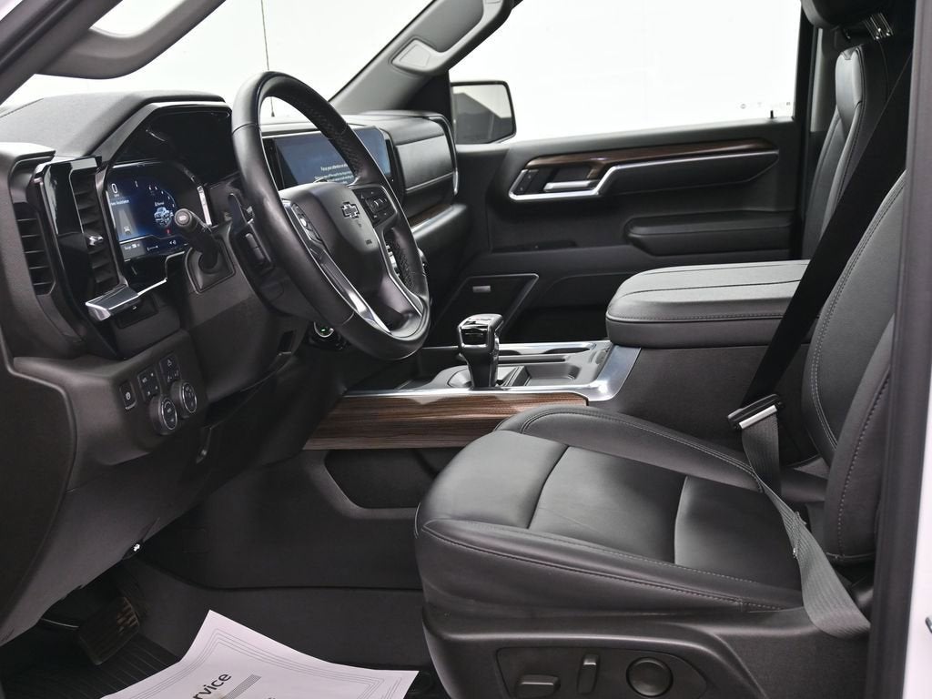 2025 Chevrolet Silverado 1500 RST