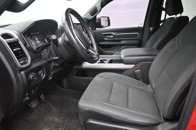 2020 RAM 1500 Big Horn Crew Cab 4x4 5'7" Box