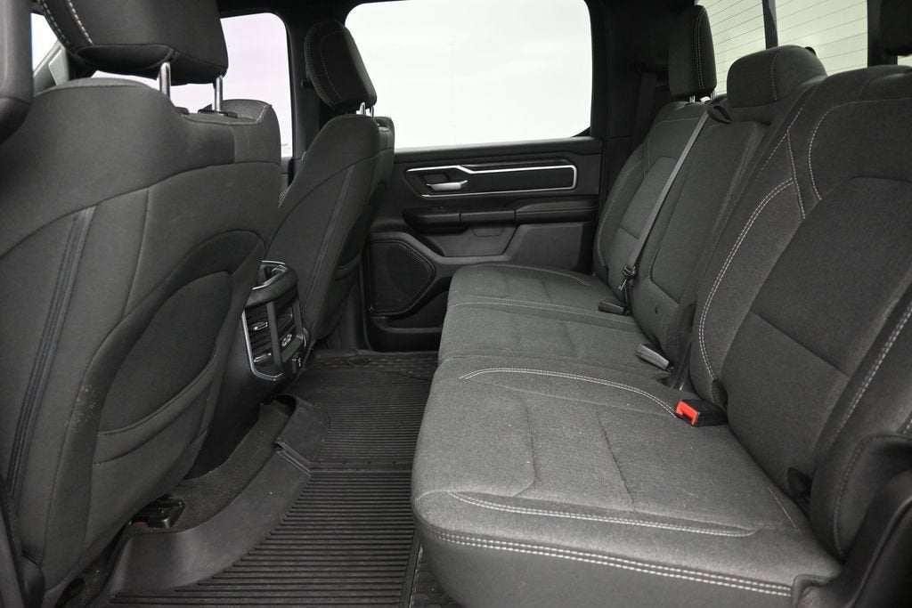2020 RAM 1500 Big Horn Crew Cab 4x4 5'7" Box