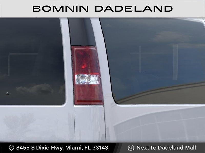 2026 Chevrolet Express Passenger 1LT