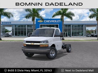 2025 Chevrolet Express Cutaway 3500 1WT