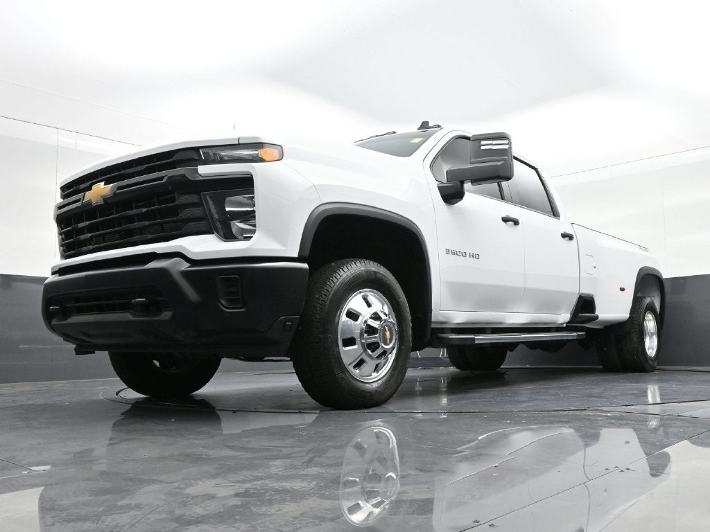 2025 Chevrolet Silverado 3500 HD WT DRW