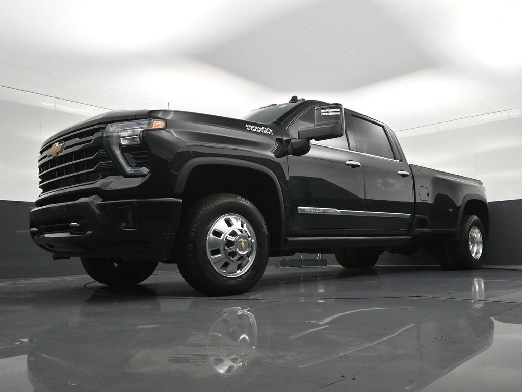 2026 Chevrolet Silverado 3500 HD High Country DRW