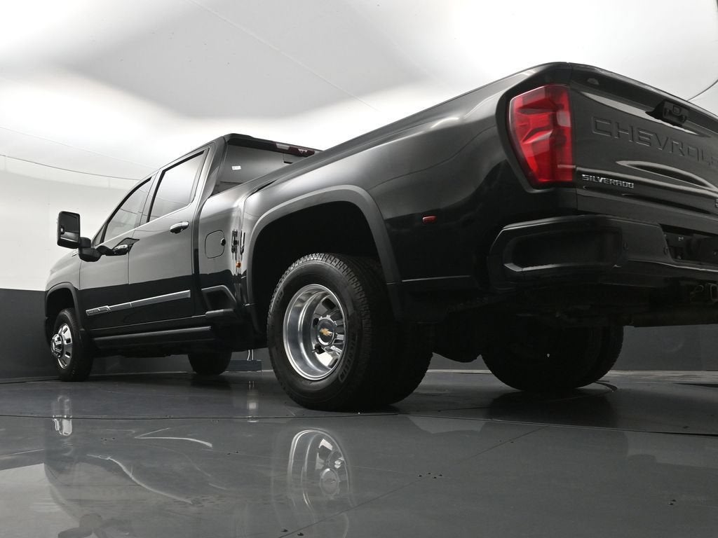 2026 Chevrolet Silverado 3500 HD High Country DRW