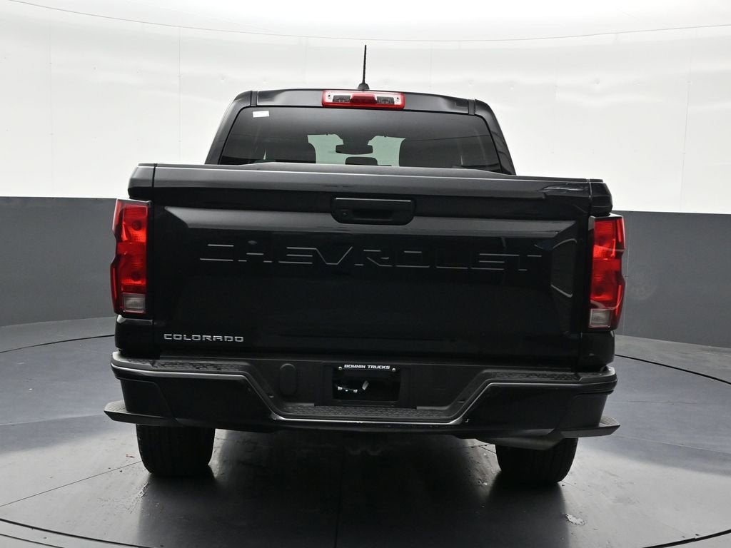 2024 Chevrolet Colorado WT