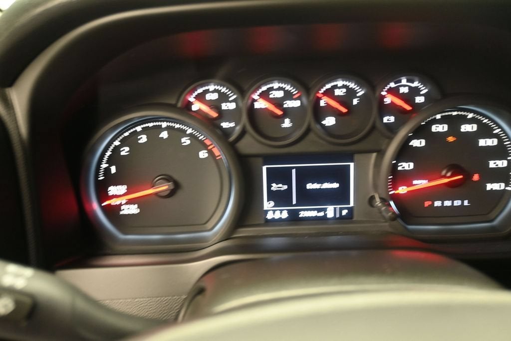 2025 Chevrolet Silverado 1500 Custom