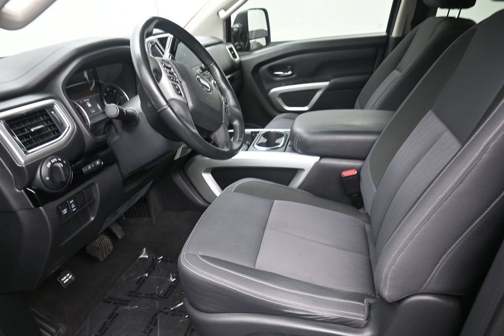 2021 Nissan Titan SV