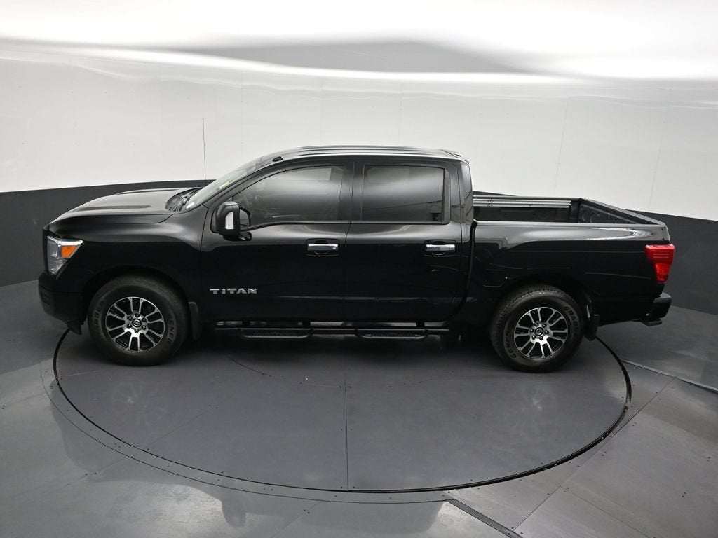 2021 Nissan Titan SV