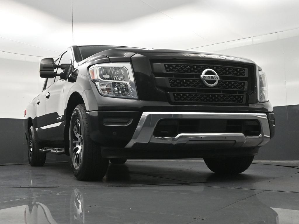 2021 Nissan Titan SV