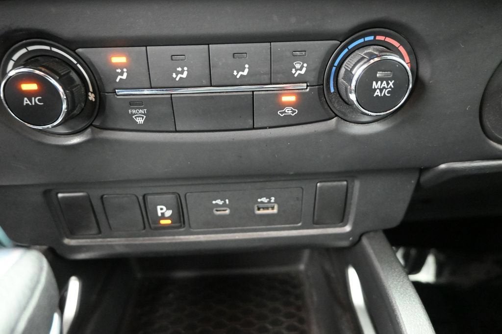 2023 Nissan Frontier Crew Cab SV 4x2