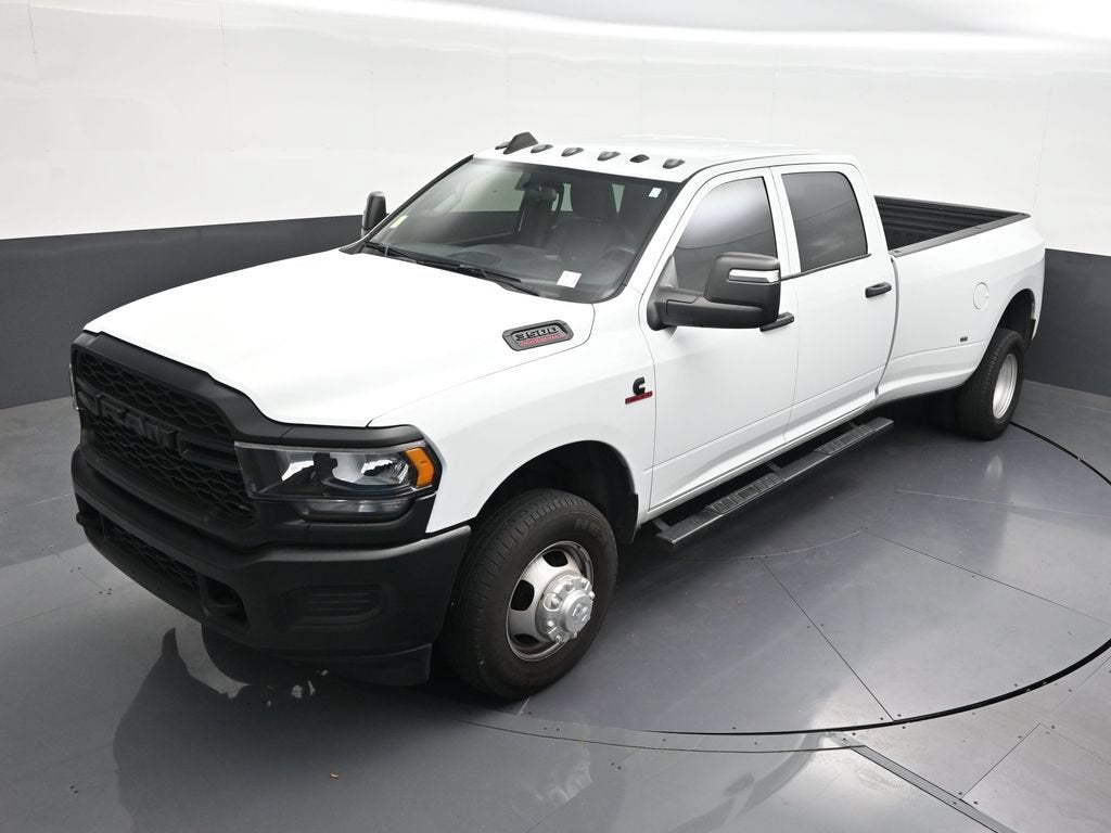 2024 RAM 3500 Tradesman Crew Cab 4x4 8' Box
