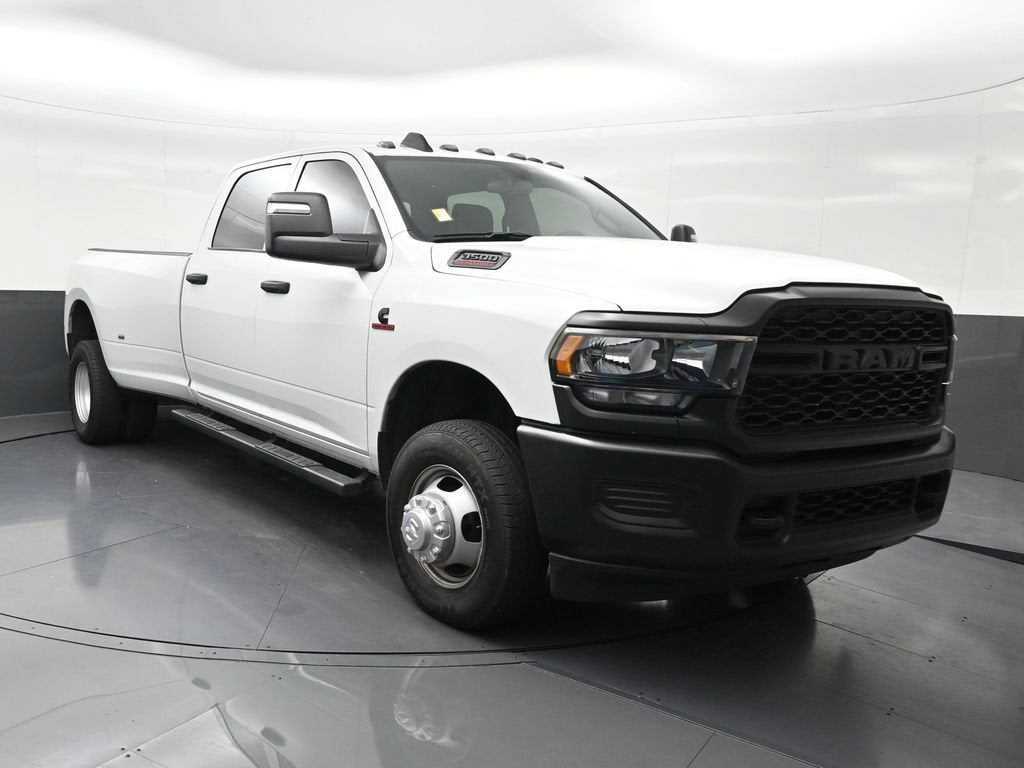 2024 RAM 3500 Tradesman Crew Cab 4x4 8' Box