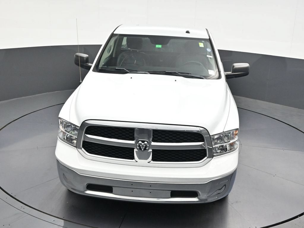 2022 RAM 1500 Classic Tradesman Regular Cab 4x2 8' Box