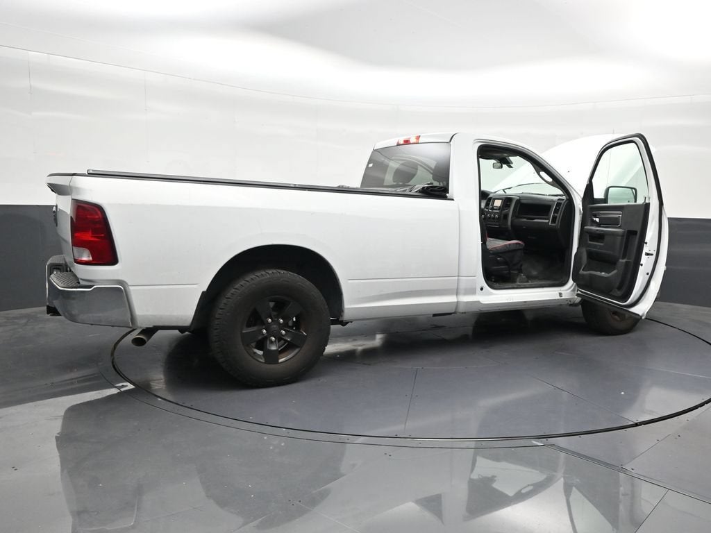 2022 RAM 1500 Classic Tradesman Regular Cab 4x2 8' Box