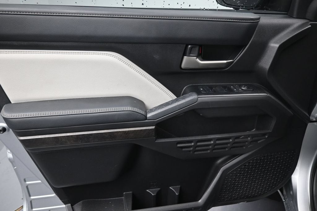 2025 Toyota Tacoma Hybrid Limited