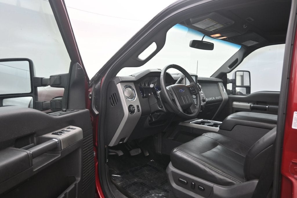 2015 Ford Super Duty F-350 DRW Lariat