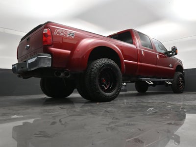 2015 Ford Super Duty F-350 DRW Lariat