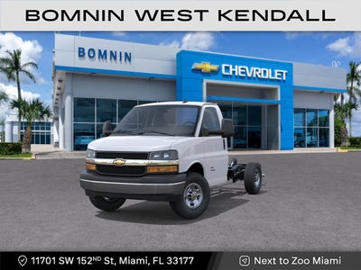 2025 Chevrolet Express Cutaway 3500 1WT