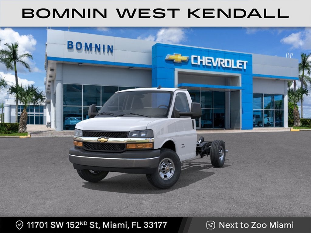 2025 Chevrolet Express Cutaway 3500 1WT