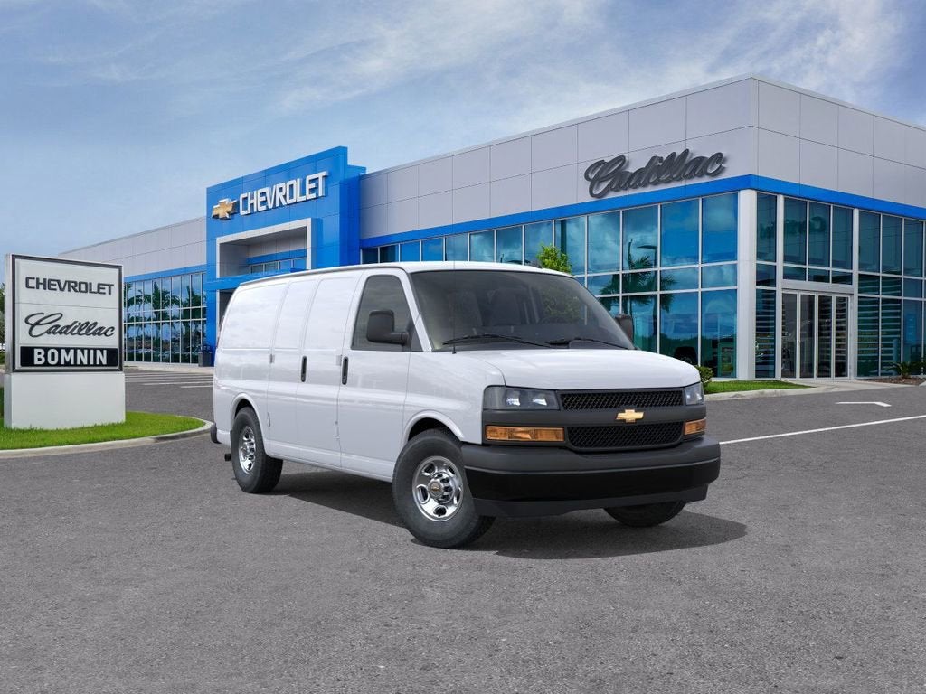 2025 Chevrolet Express Cargo WT