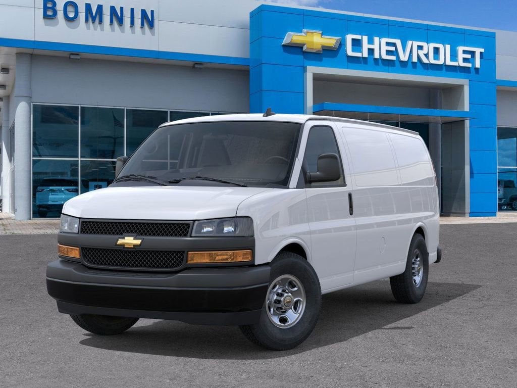 2025 Chevrolet Express Cargo WT