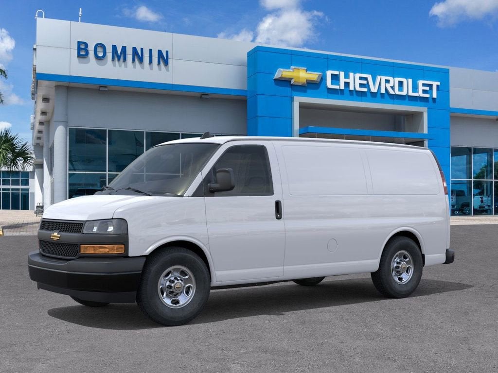 2025 Chevrolet Express Cargo WT