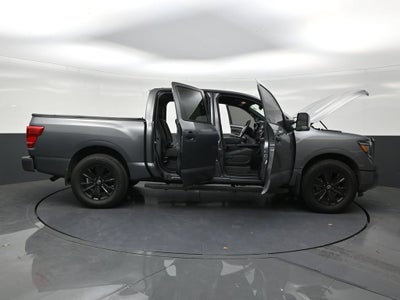 2023 Nissan TITAN Crew Cab SV 4x4