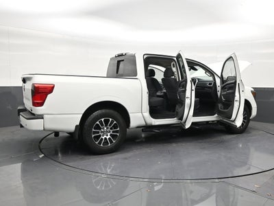2021 Nissan TITAN Crew Cab SV 4x2