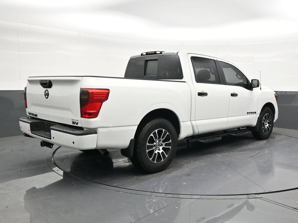 2021 Nissan TITAN Crew Cab SV 4x2