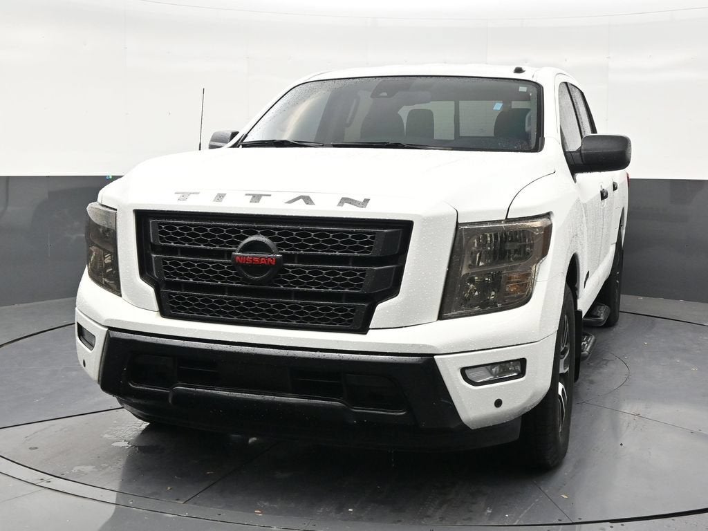 2021 Nissan TITAN Crew Cab SV 4x2