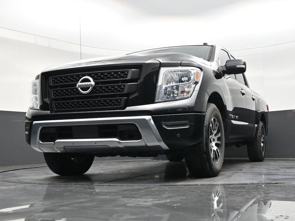 2020 Nissan Titan SV