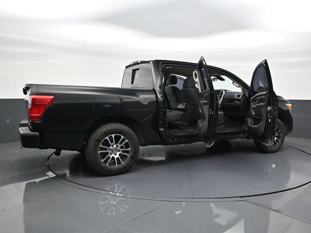 2020 Nissan Titan SV