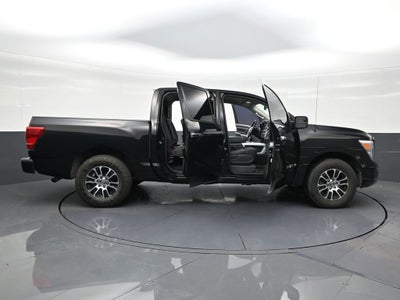 2020 Nissan Titan SV