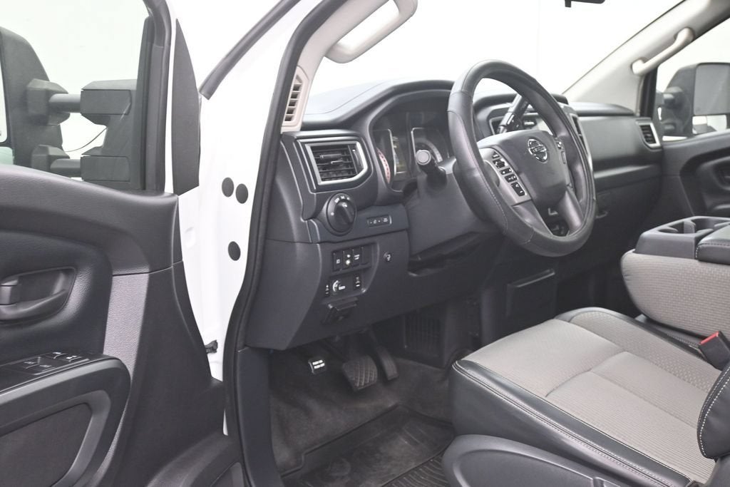 2017 Nissan Titan XD S