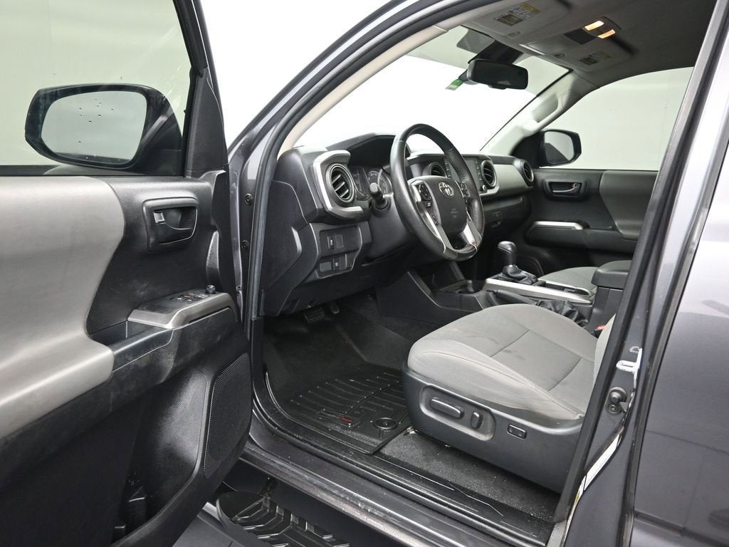 2022 Toyota Tacoma 2WD SR