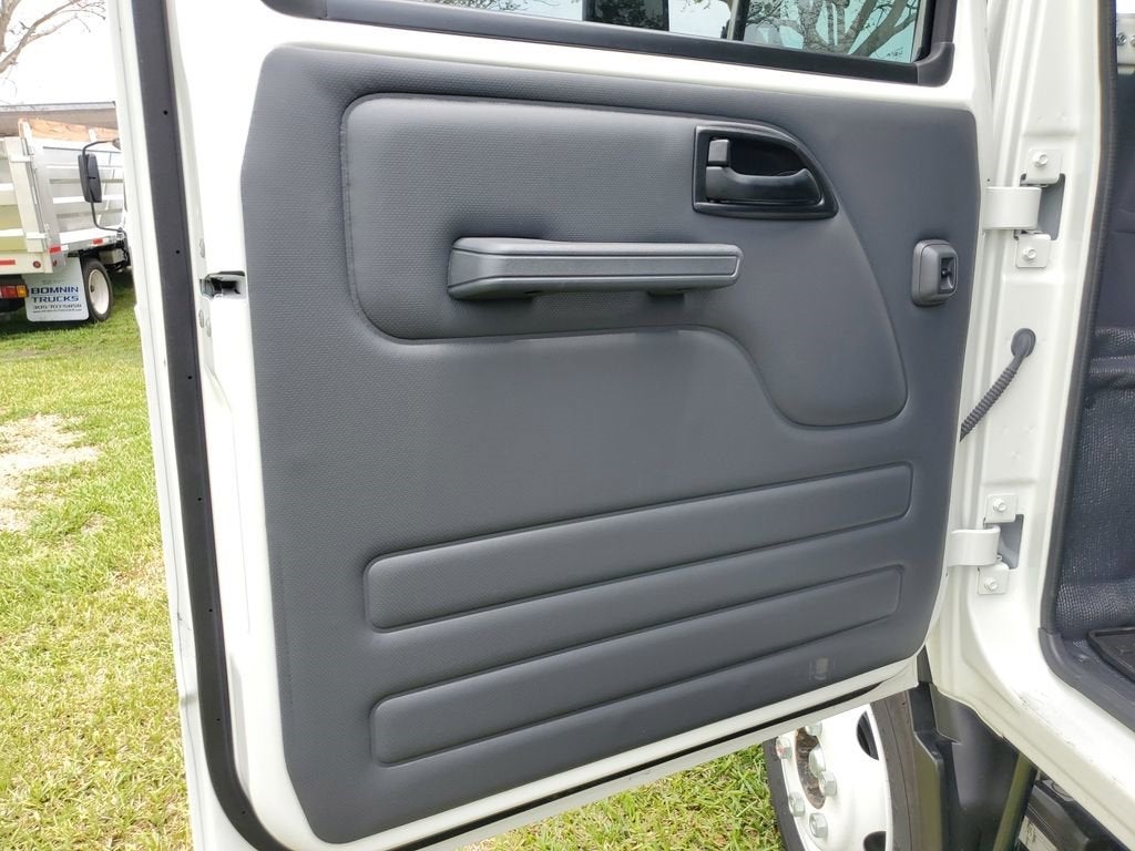 2025 Chevrolet Low Cab Forward 4500 Base