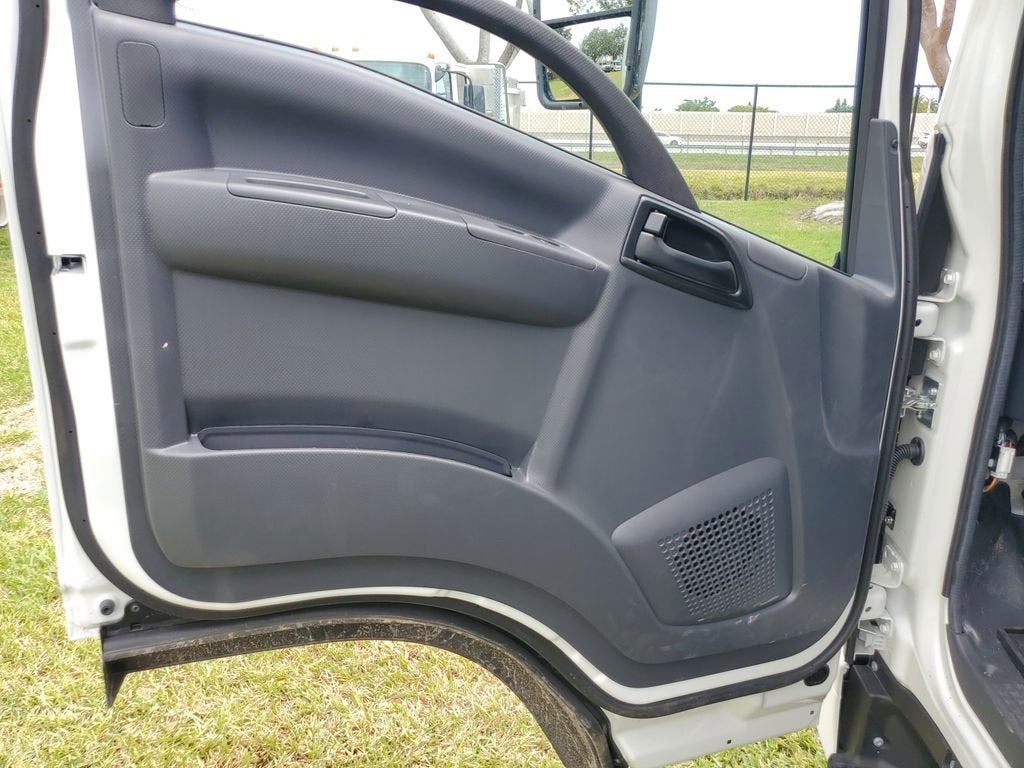 2025 Chevrolet Low Cab Forward 4500 Base