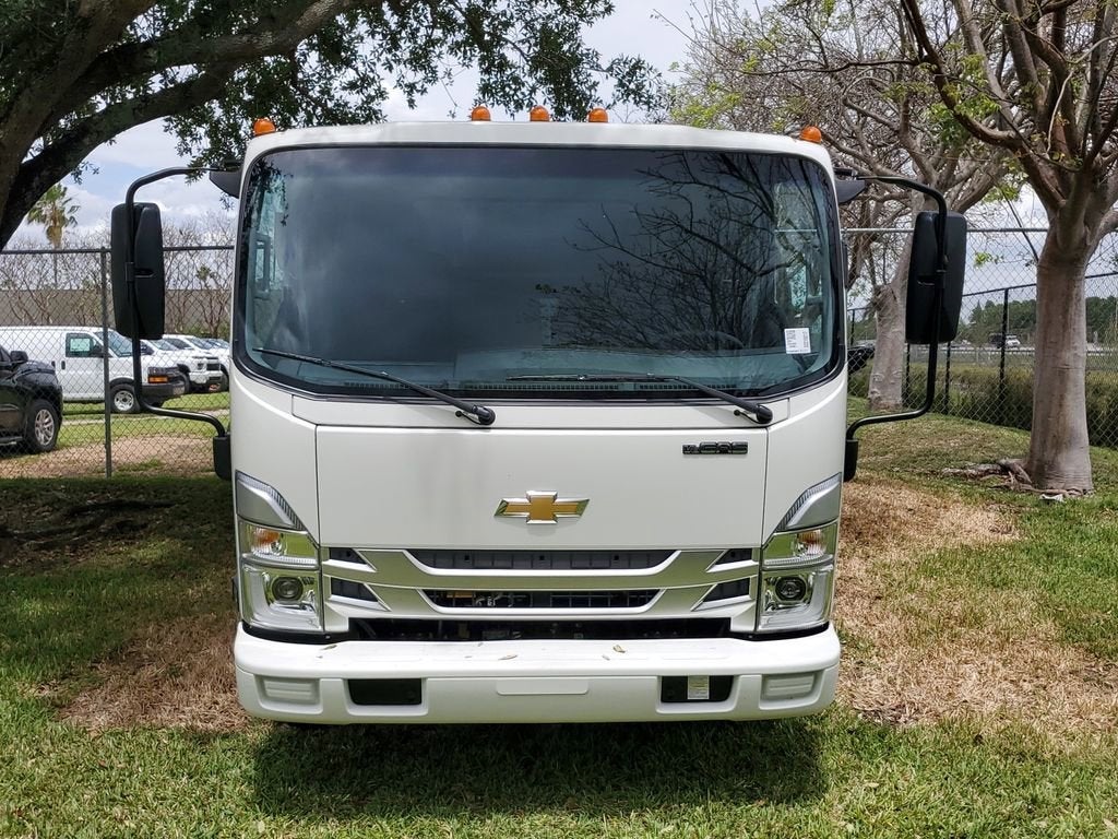 2025 Chevrolet Low Cab Forward 4500 Base