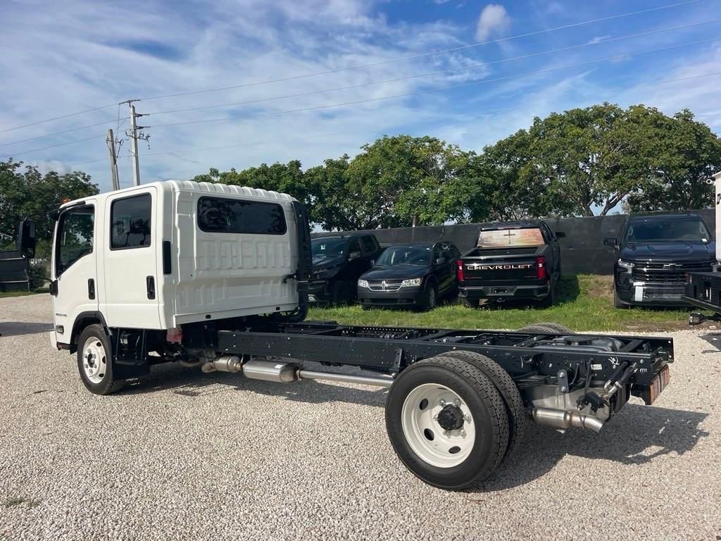 2024 Chevrolet Low Cab Forward 4500 1WT