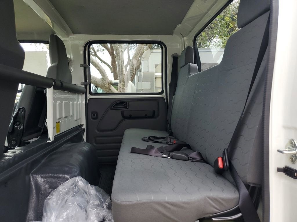 2025 Chevrolet Low Cab Forward 5500 XD Base