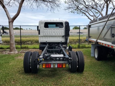 2025 Chevrolet Low Cab Forward 5500 XD Base