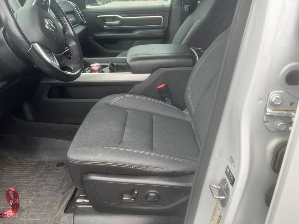 2022 RAM 1500 Big Horn Crew Cab 4x4 5'7" Box