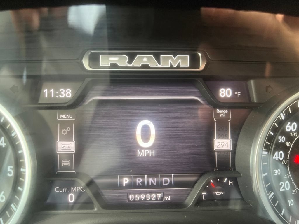 2022 RAM 1500 Big Horn Crew Cab 4x4 5'7" Box