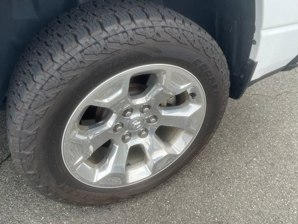 2022 RAM 1500 Big Horn Crew Cab 4x4 5'7" Box