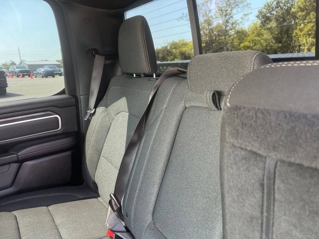 2020 RAM 1500 Big Horn Crew Cab 4x4 5'7" Box