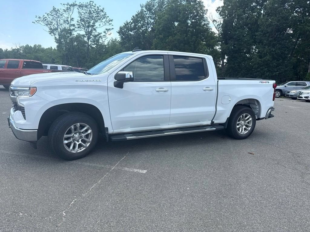 2022 Chevrolet Silverado 1500 LT (2FL)