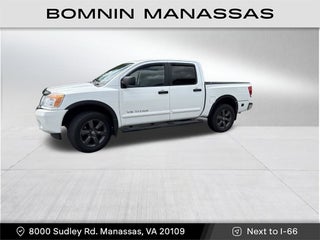 2015 Nissan Titan SV