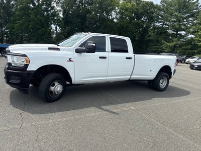2024 RAM 3500 Tradesman Crew Cab 4x4 8' Box