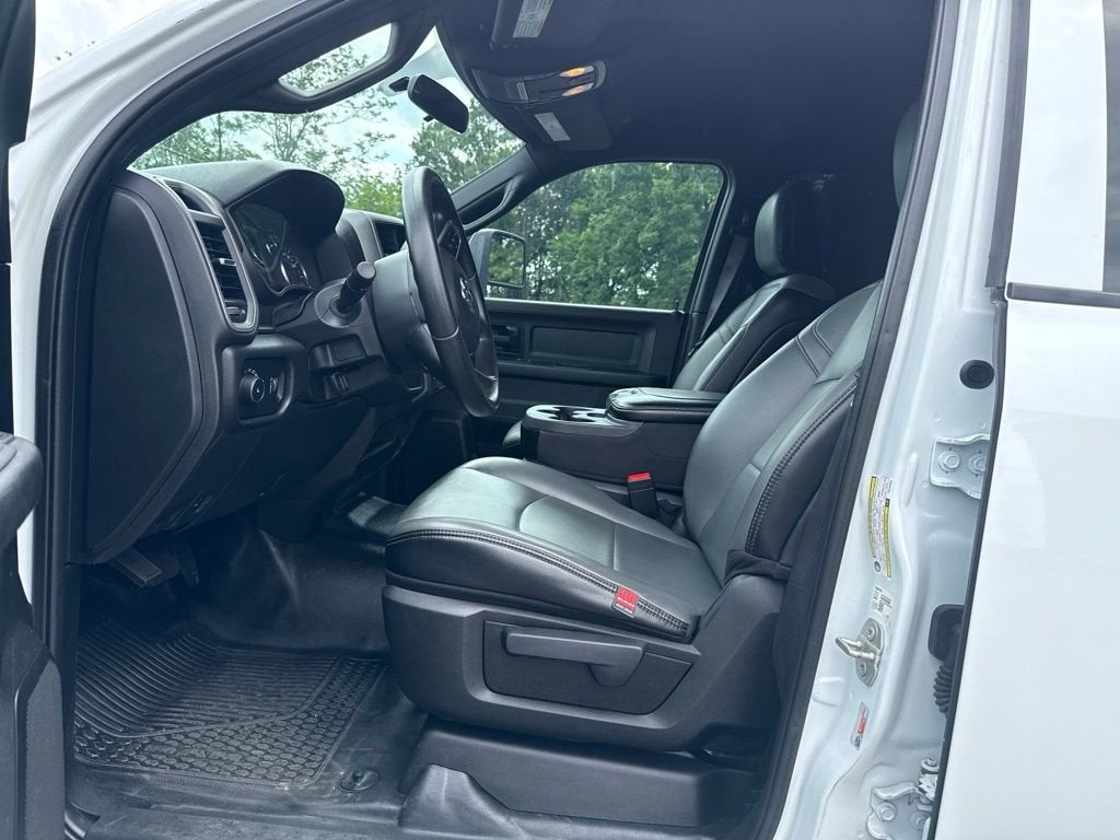 2024 RAM 3500 Tradesman Crew Cab 4x4 8' Box